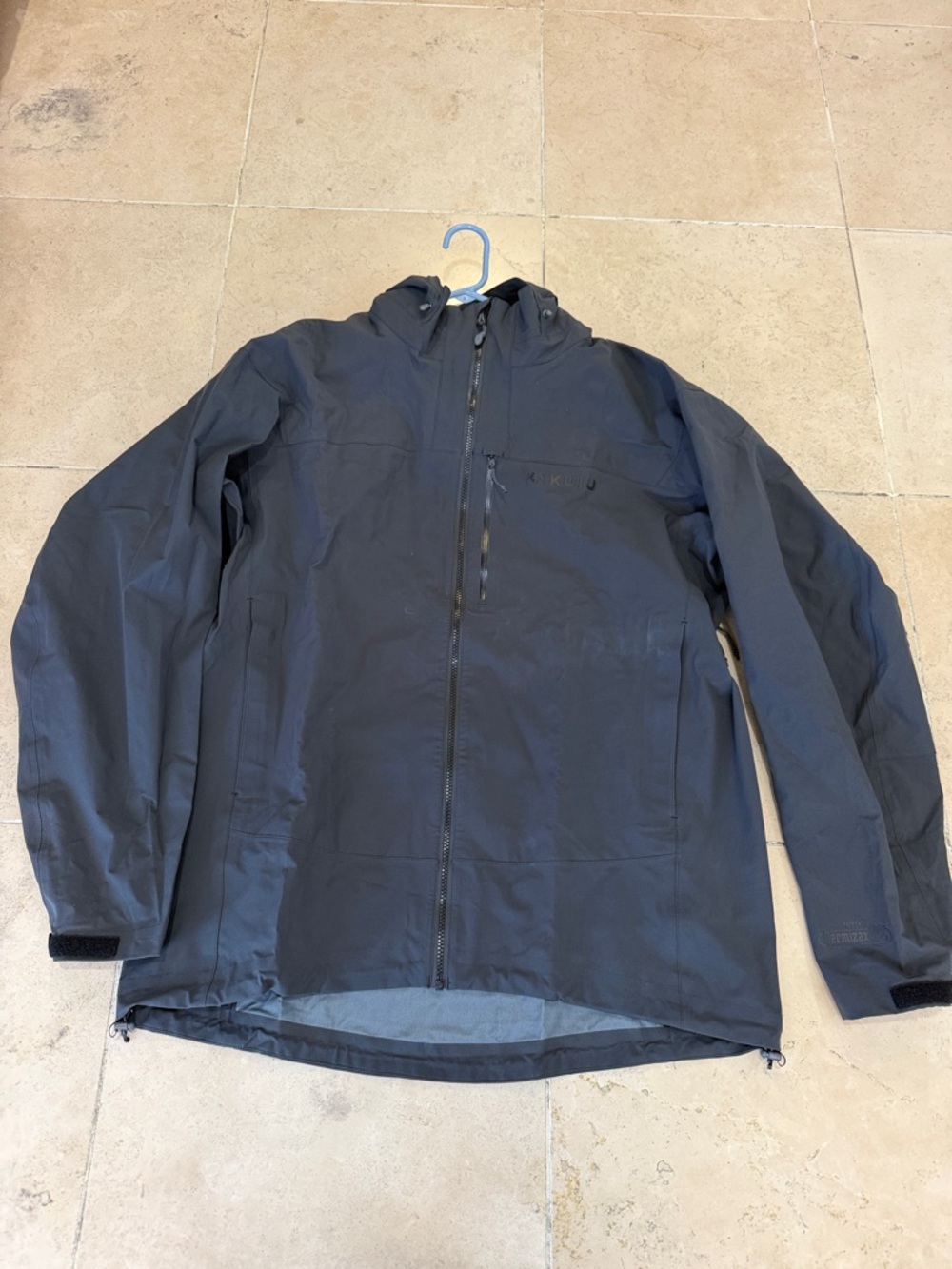 KUIU Chugach NX Men's Black Hooded Raincoat Waterproof Shell
